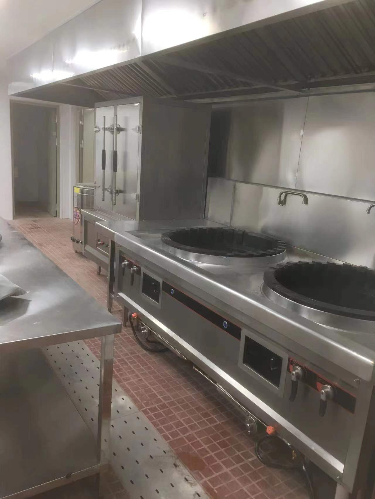 员工饭堂厨房设备安装时大功率电磁炉质量的方式有哪些？